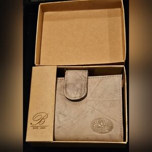 Nwt Buxton Wallet